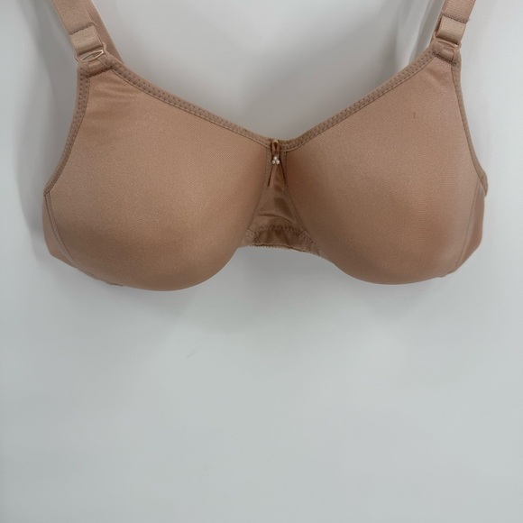 Trulife Mastectomy Cool Max Beige/Latte Wireless Silky Bra Size 40A NEW - Picture 3 of 8